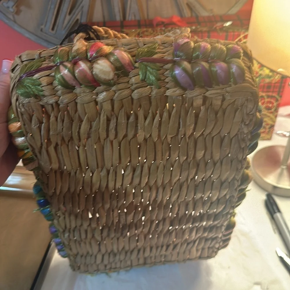 Pyrex rectangle baking dish with wicker basket